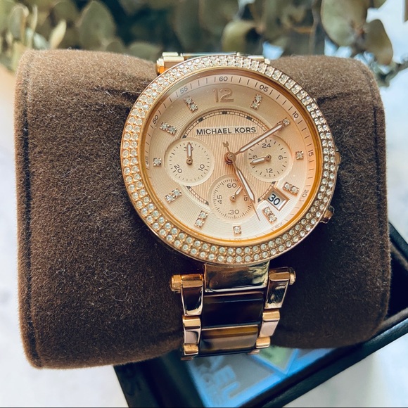 Michael Kors Accessories - Michael Kors Rose Gold Tortoise Shell Womens Watch